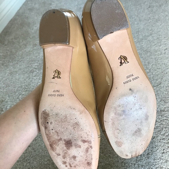 Vince Camuto Tan Patent loafers - Picture 4 of 7